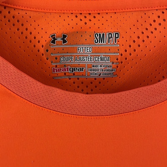 Men’s Under Armour orange short sleeve tech shirt - Picture 2 of 3
